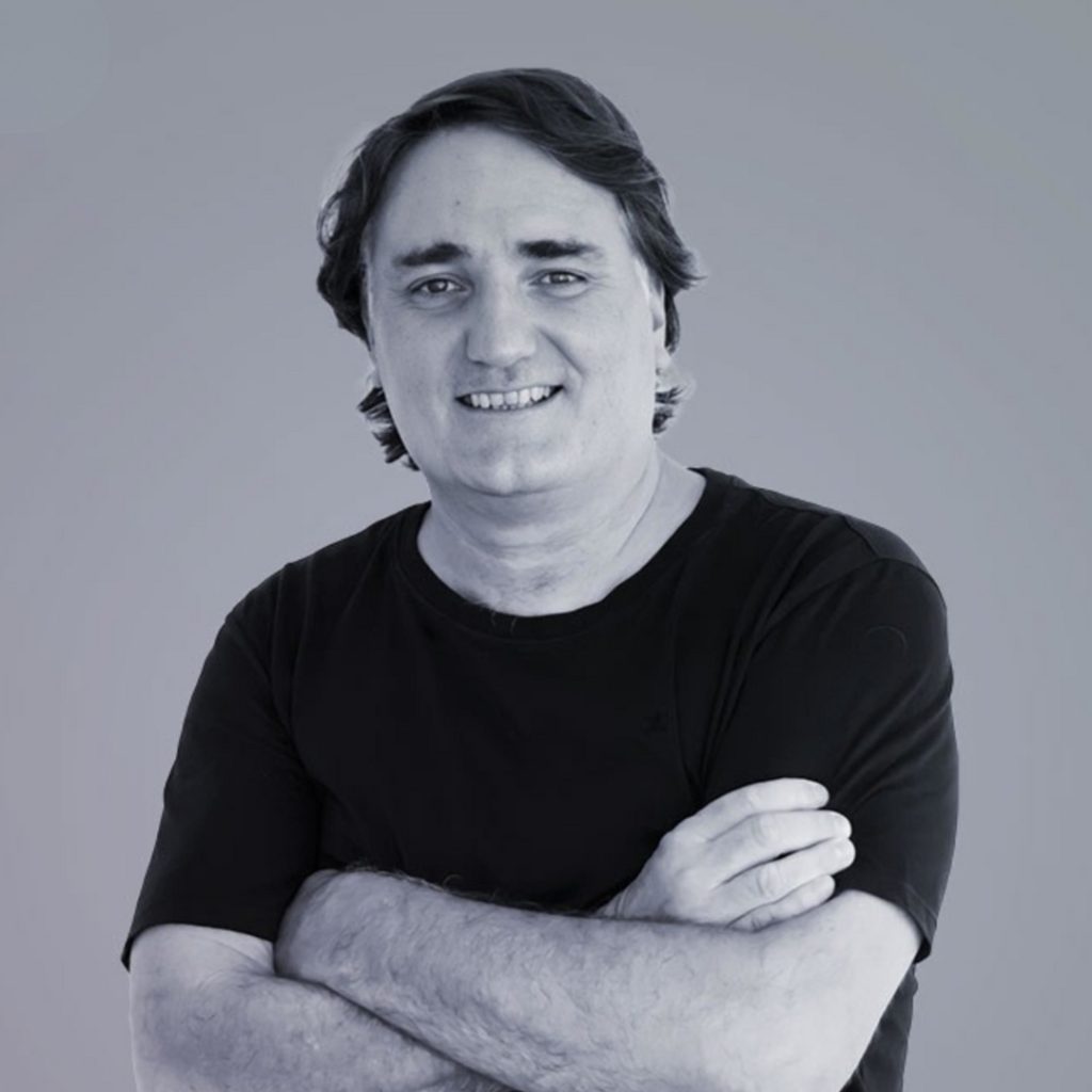 Alex Tudor Presidente de la Cámara chileno croata